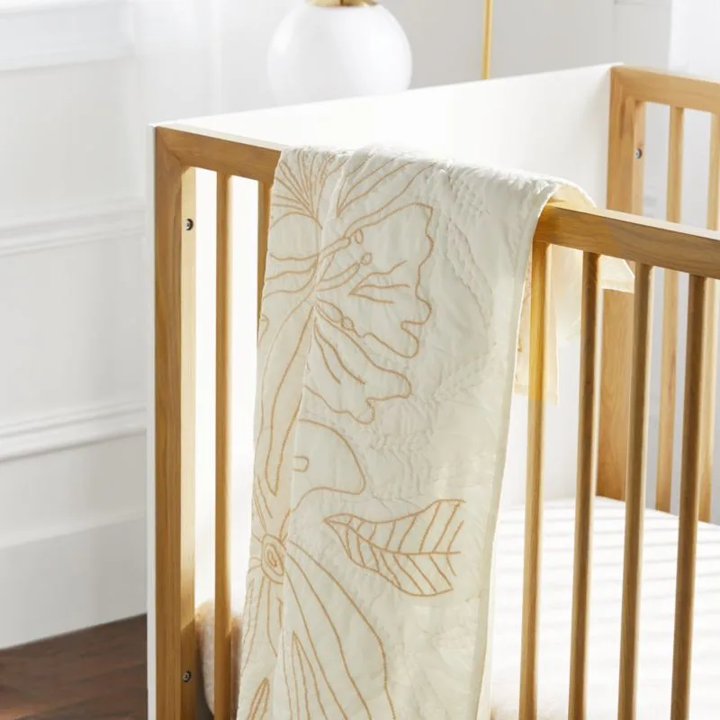 Crate&Barrel Ellsworth Organic White Floral Baby Crib Quilt