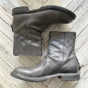 Donna Boot In Grey