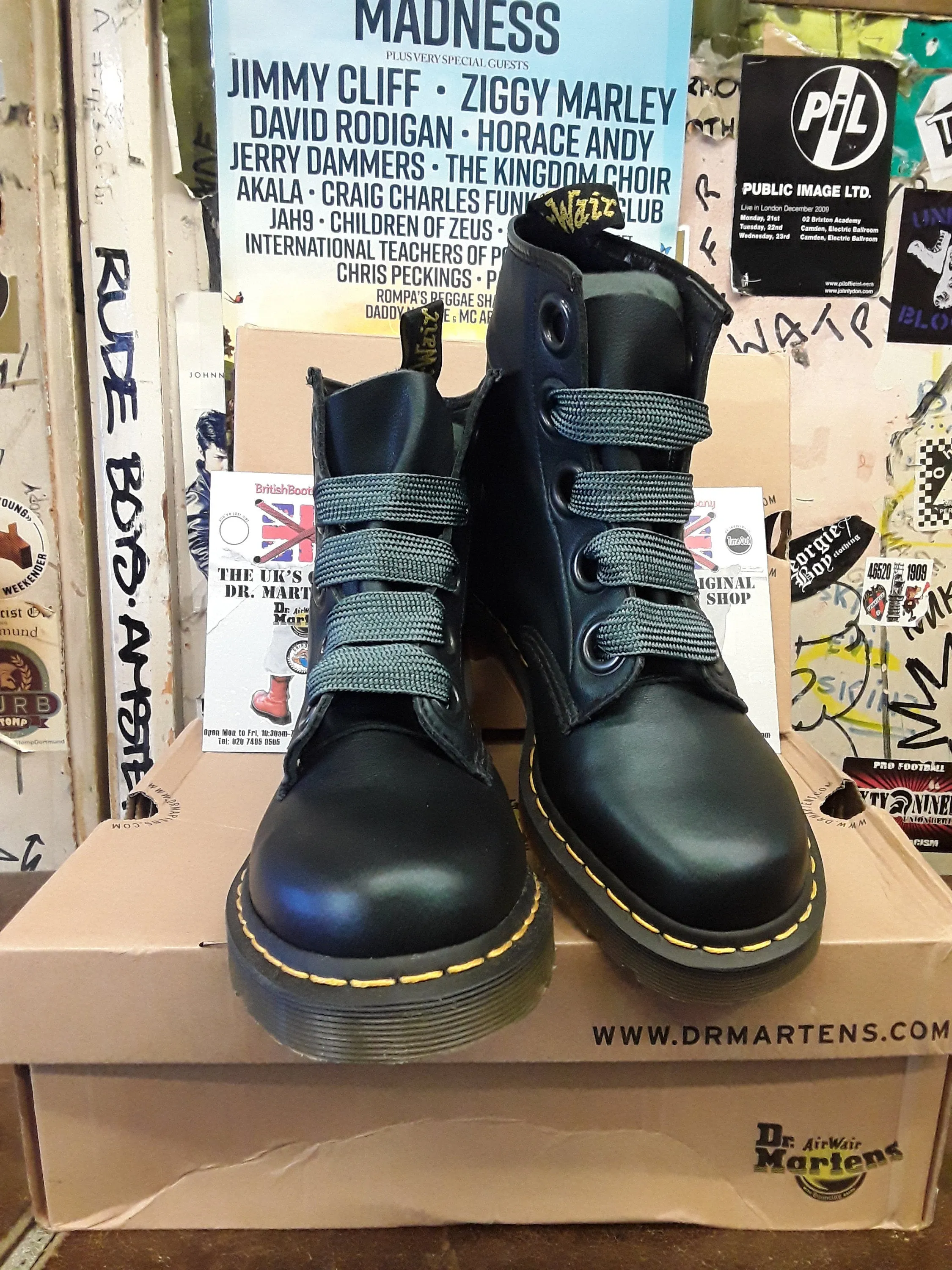 Dr Martens 1B72 Emerald Size 8