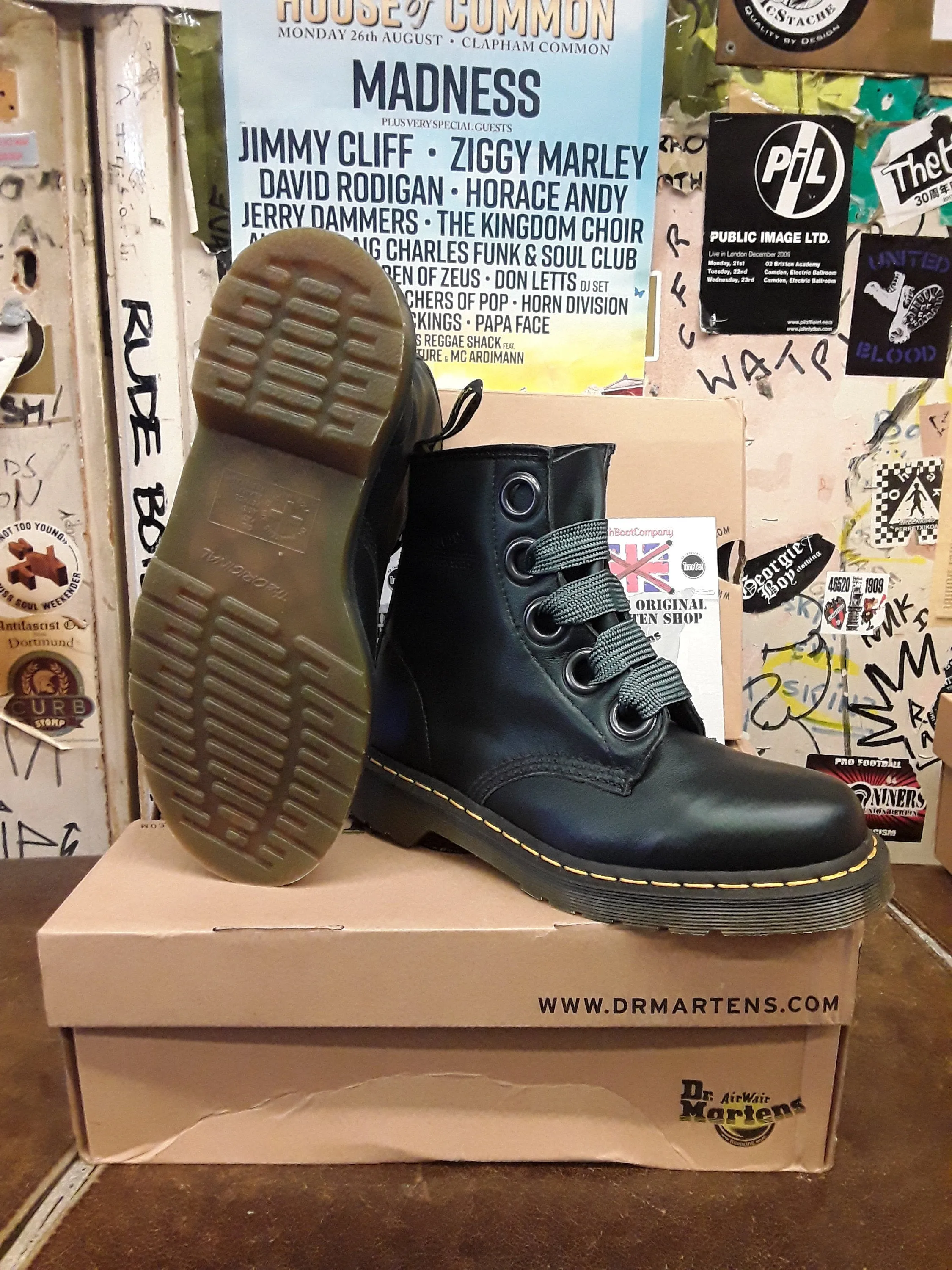 Dr Martens 1B72 Emerald Size 8