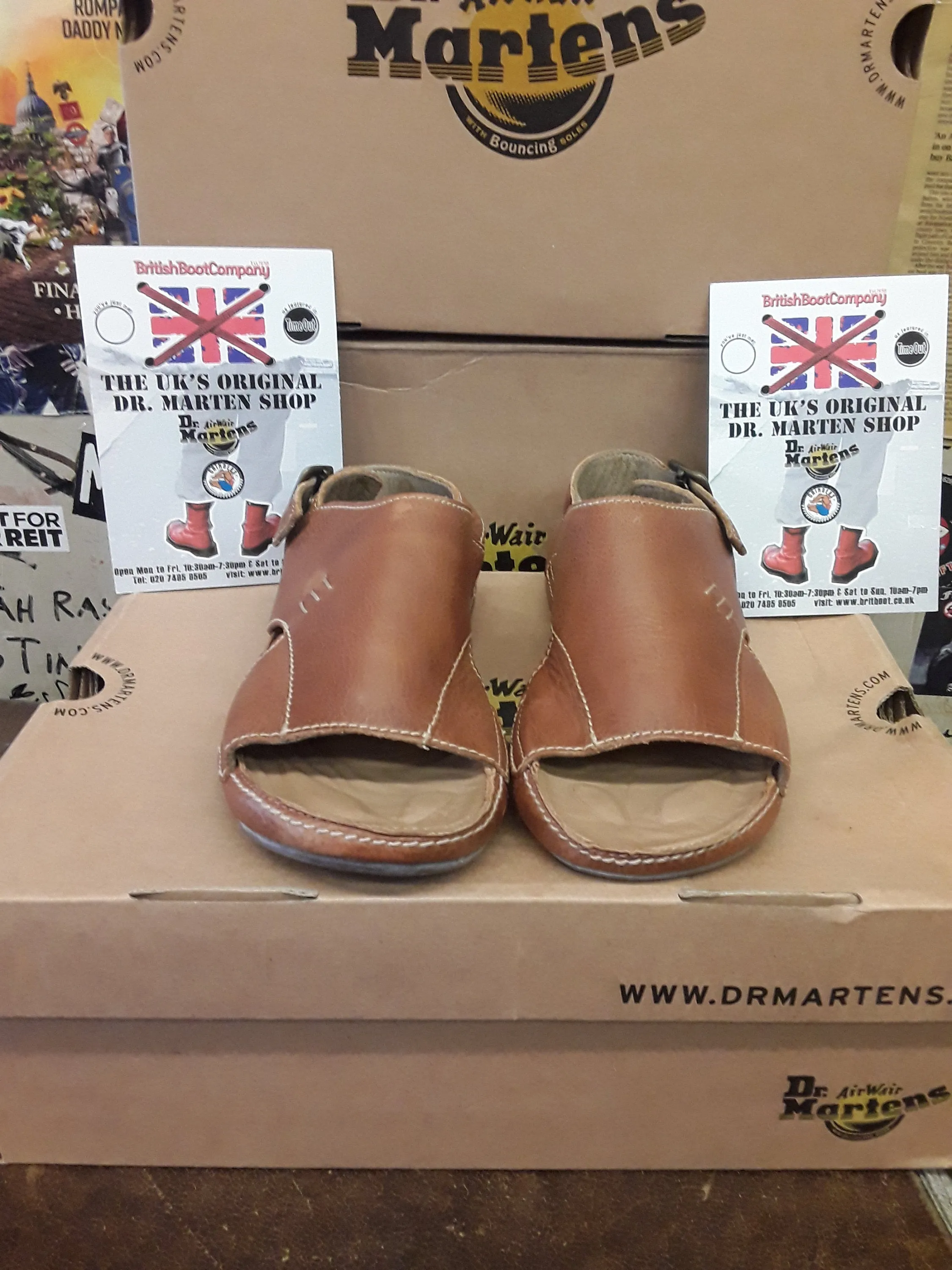 Dr Martens 5a82 Sandal Goldmember Size 4