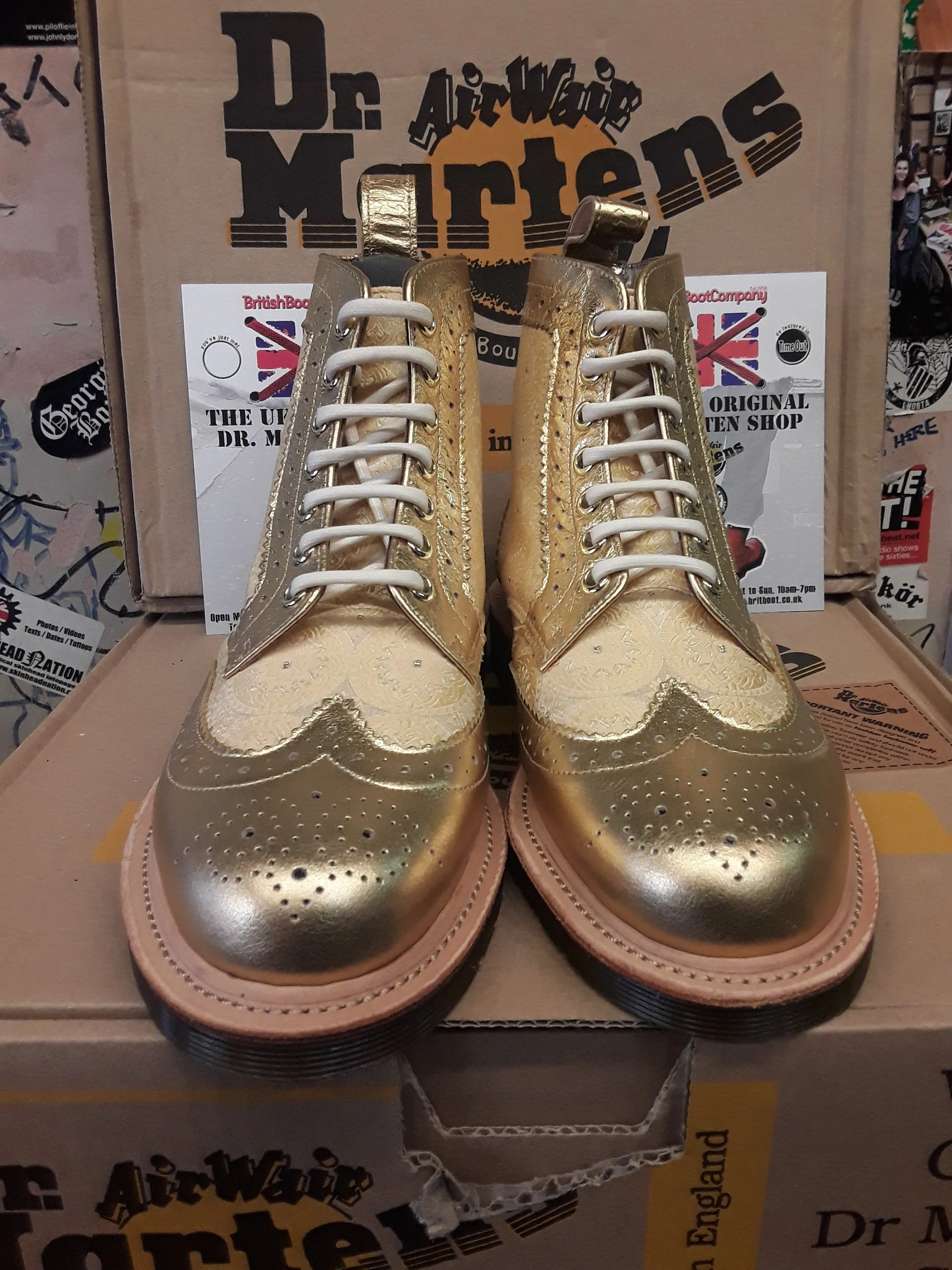 Dr martens Made In England Gold Leaf 7 Eyelet Size 4