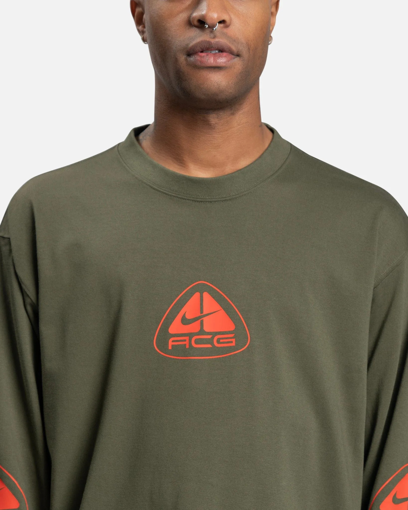 Nike ACG Lungs Long Sleeve T-Shirt in Cargo Khaki