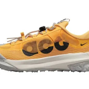 Nike acg mountain fly 2 low laser orange