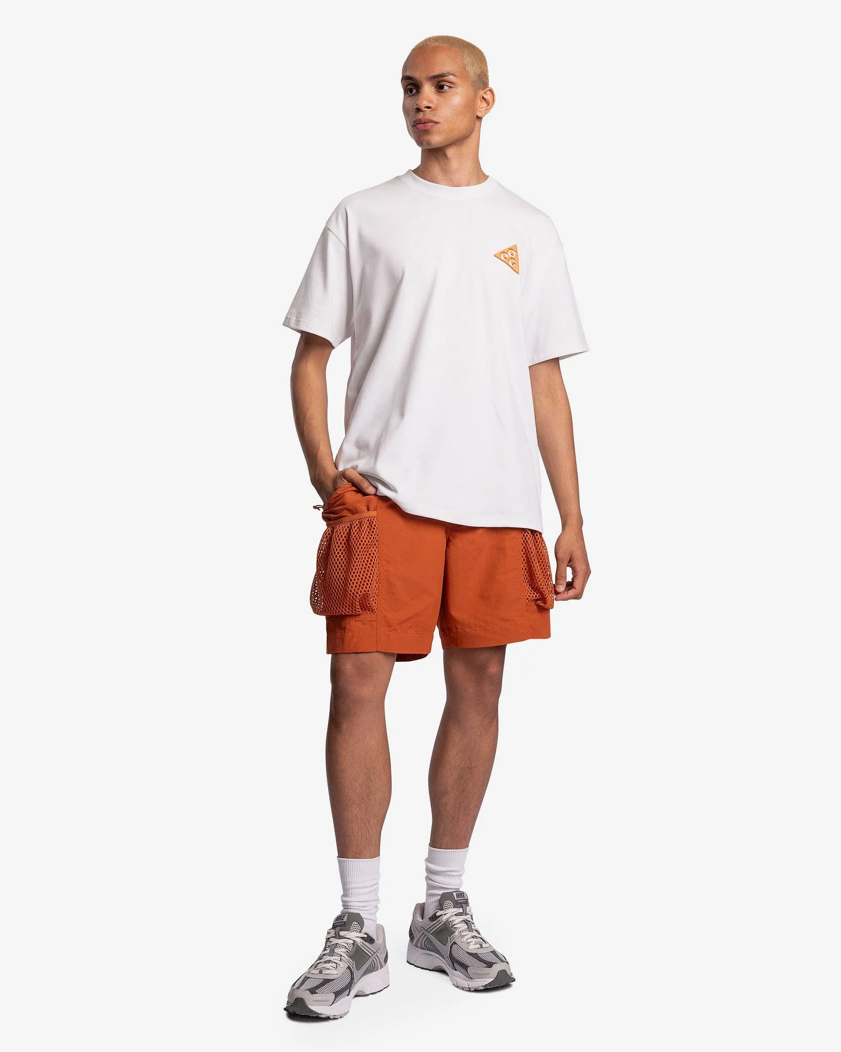 Nike ACG Snowgrass Cargo Shorts in Dark Russet