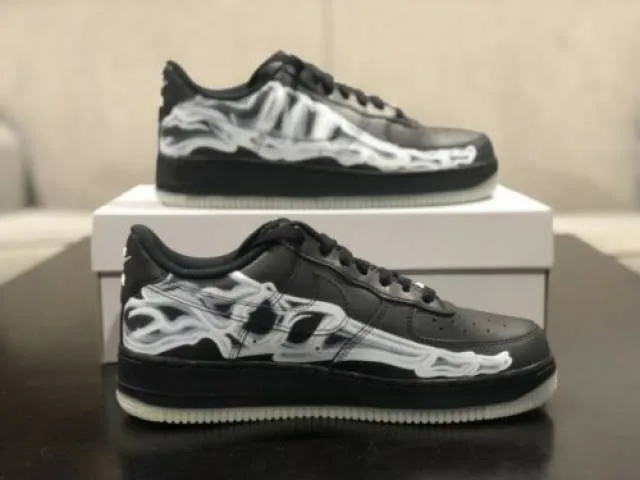 NIKE AIR FORCE 1 ‘07 SKELETON QS GLOW IN THE DARK HALL...