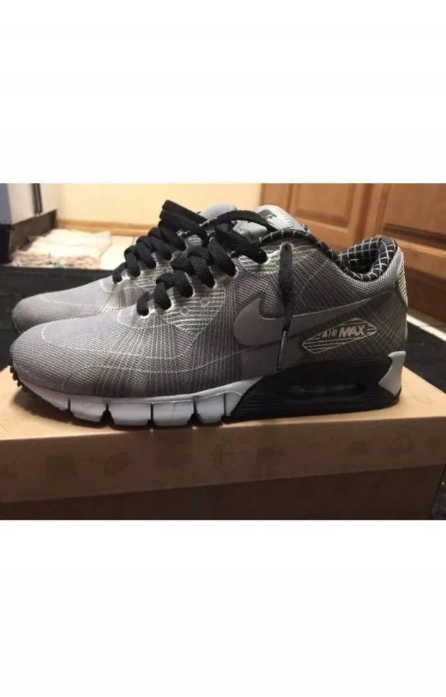 Nike Air Max 90 Tier 0 Quickstrike