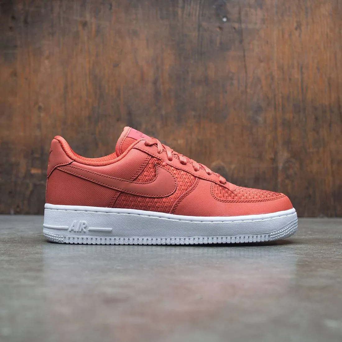 Nike Women Air Force 1 '07 Pinnacle (red / dragon red-white)