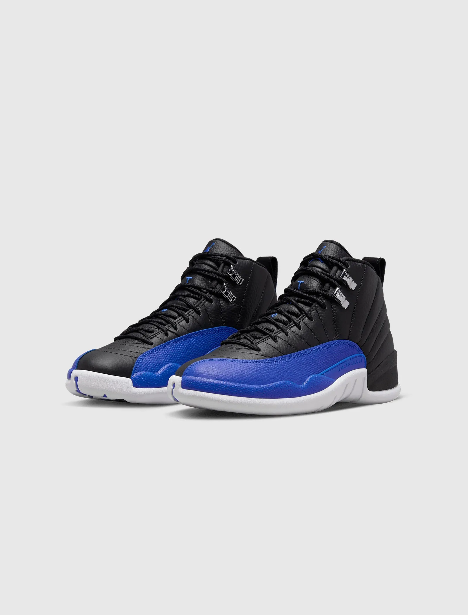 NIKE WOMEN'S AIR JORDAN 12 RETRO 