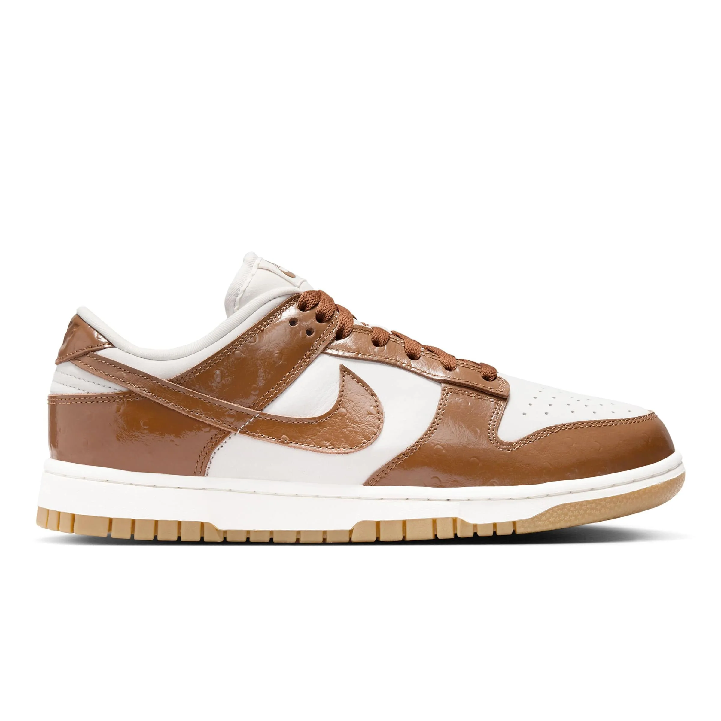 WOMEN'S NIKE DUNK LOW LX [FJ2260-001] | Bodega